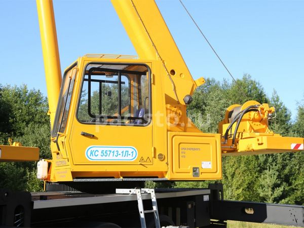 кран автомобильный ГАЛИЧАНИН КС-55713-1Л-1; г/п 25 т, длина стрелы 24 м. шасси КАМАЗ 65115 (6х4)