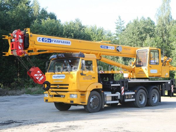 кран автомобильный ГАЛИЧАНИН КС-55713-1Л-1; г/п 25 т, длина стрелы 24 м. шасси КАМАЗ 65115 (6х4)