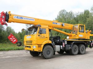 кран автомобильный ГАЛИЧАНИН КС-55713-5Л-1; г/п 25 т, длина стрелы 24 м. шасси КАМАЗ 43118 (6х6)