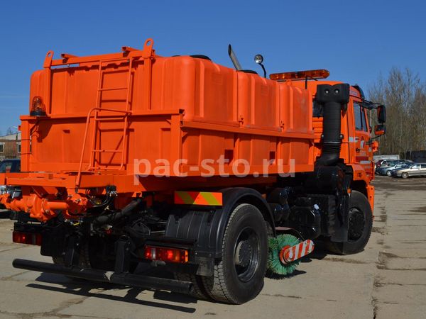 КДМ-7881040 на ш.53605 (ПМ пласт, V=9 м3, Сопла, Средняя щетка)