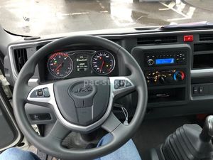 Бортовой а/м JAC N120 со шторным механизмом